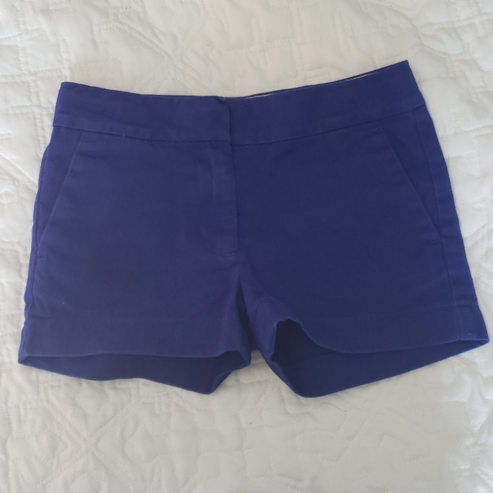 Girls size 5 Crew Cuts blue shorts.